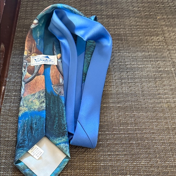 Vintage Ralph Marlin Deer Wildlife Print Men's Tie - Picture 4 of 4